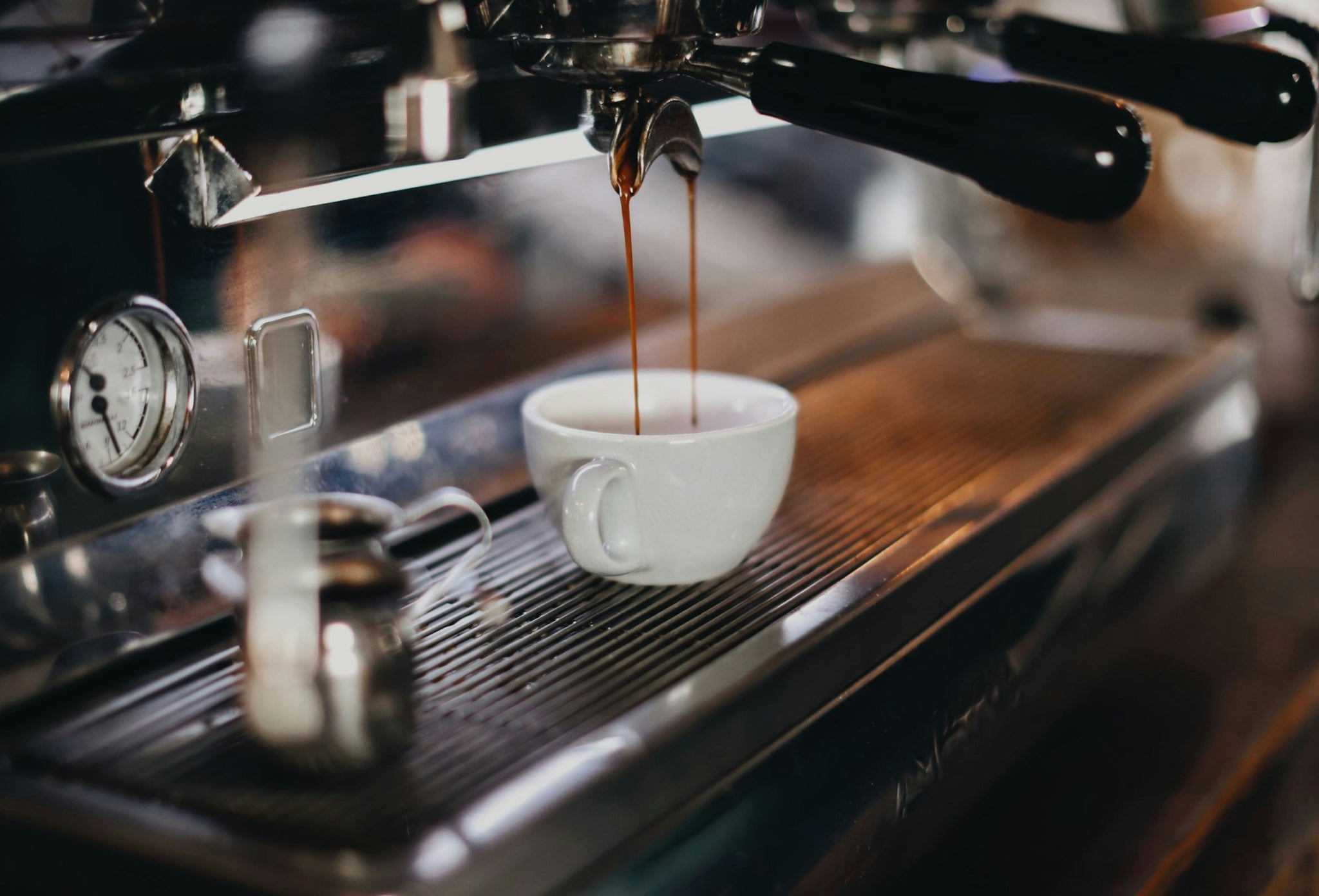 Descubriendo el fascinante mundo del espresso: orígenes, características y elección de café